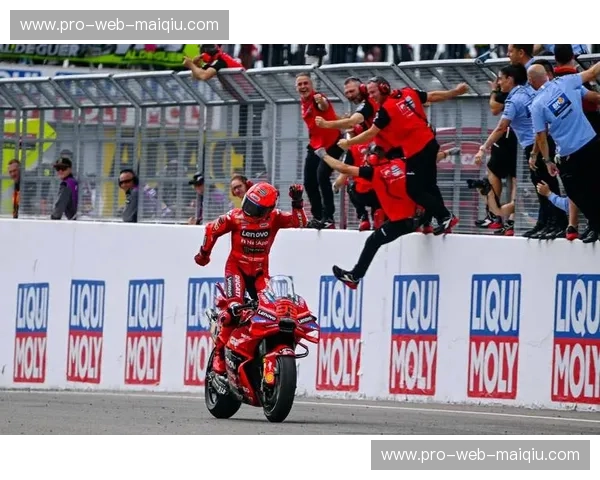 回放MotoGP—把赛场带回家